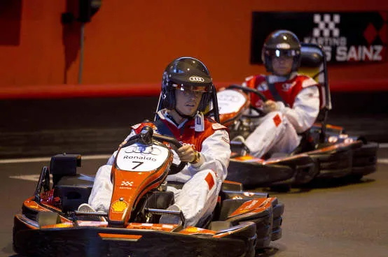 Le Real fait du kart