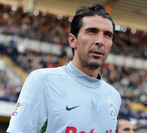 Buffon blessé 10 jours