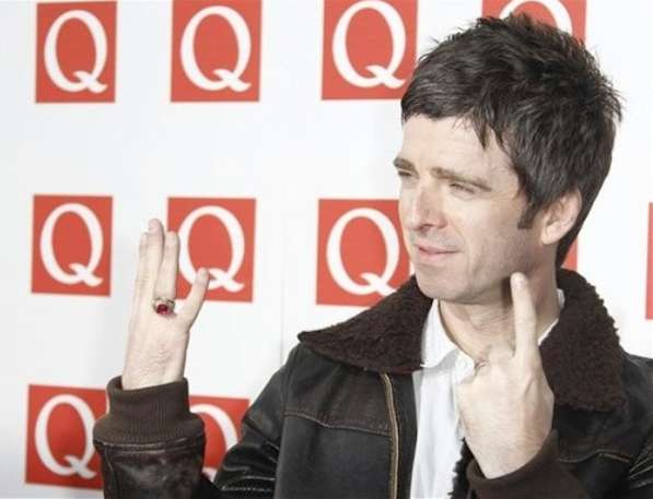 Photo : Noel Gallagher kiffe son derby