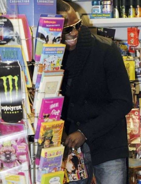 Photo : Balotelli et les magazines X