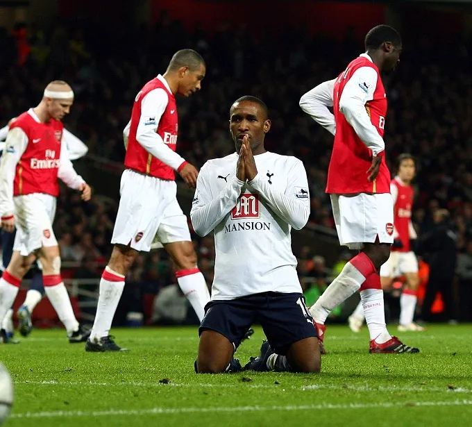Defoe tient le pari de Wilshere