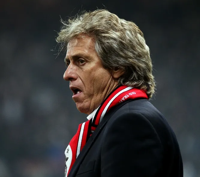 Benfica tombe
