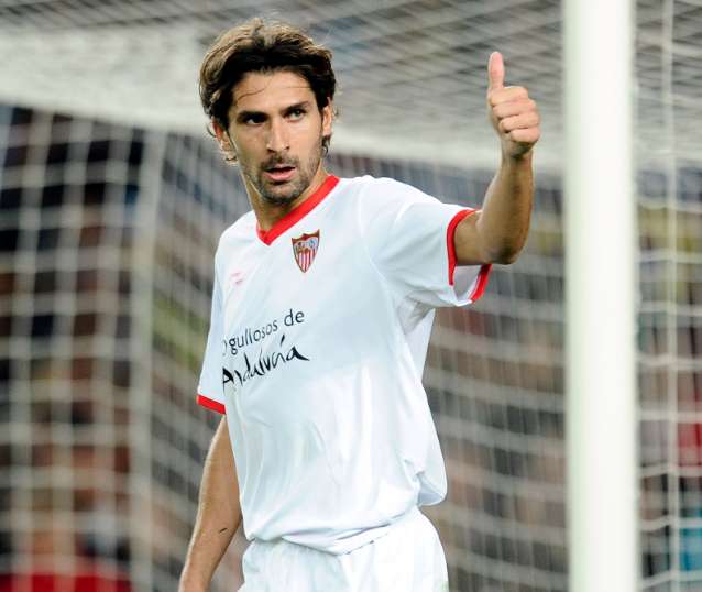 Séville grappille une place