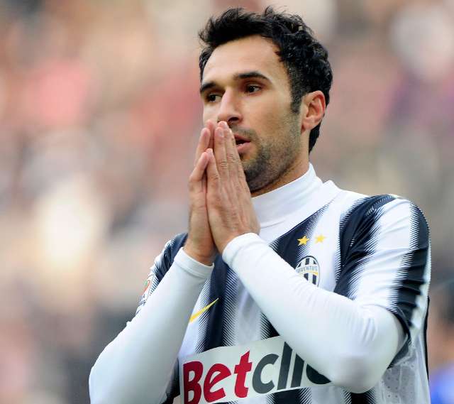 Vucinic absent 20 jours