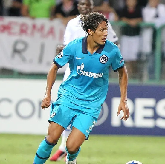 Bruno Alves s&rsquo;improvise guide