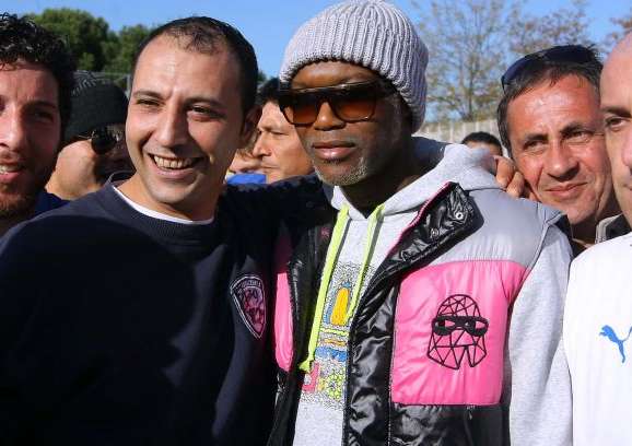 Photo : Le Djib’ envoie du look