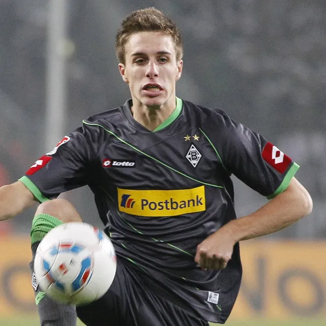 Gladbach tombe, Schalke à l’affût