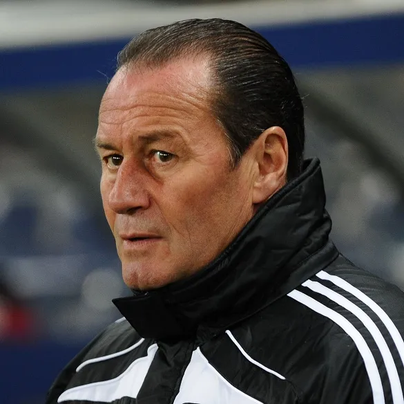 Schalke sans coach à Haïfa