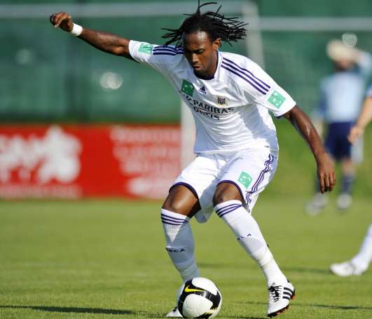 Kanu d’Anderlecht élu soulier de plomb