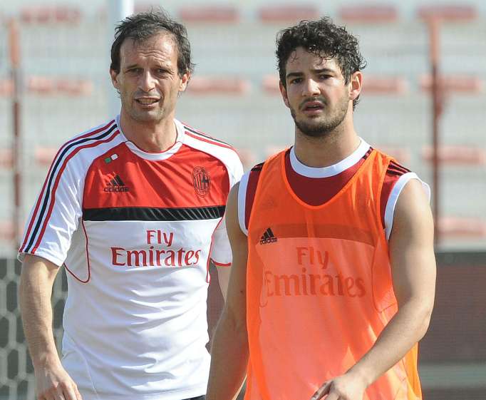 Pato pour arriver à Tevez et Balo ?