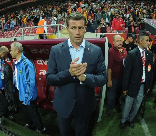 Skibbe se paye Francfort