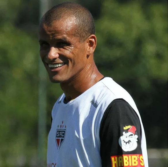 Genk dit non à Rivaldo