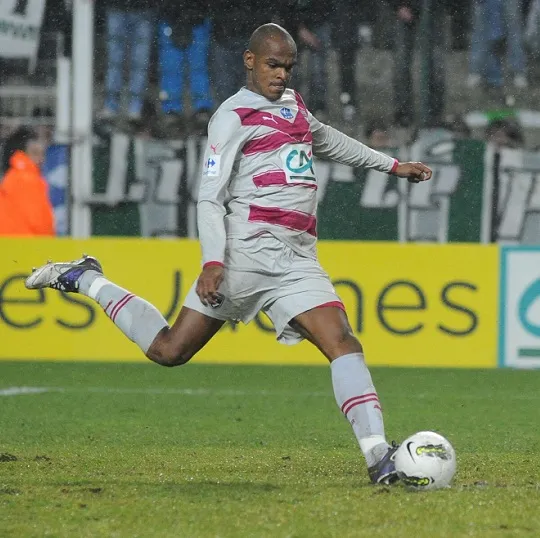 8 matchs pour Henrique ?