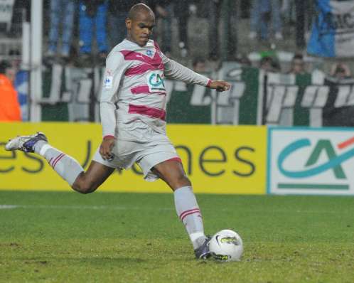 Gillot pas inquiet pour Henrique