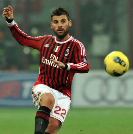 Milan repasse en tête