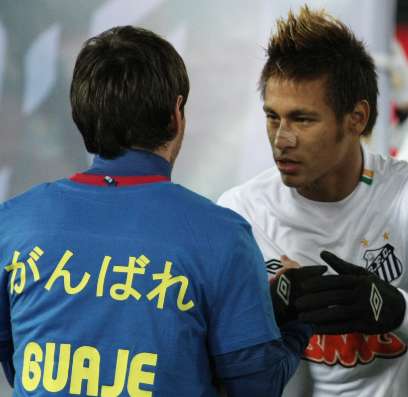 Santos dément pour Neymar au Barça