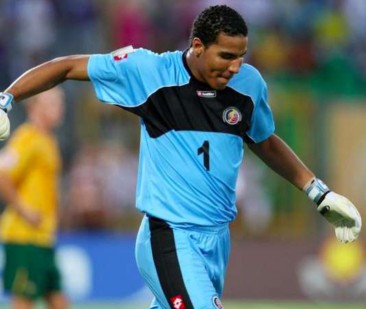 Le gardien de l&rsquo;AZ pas suspendu