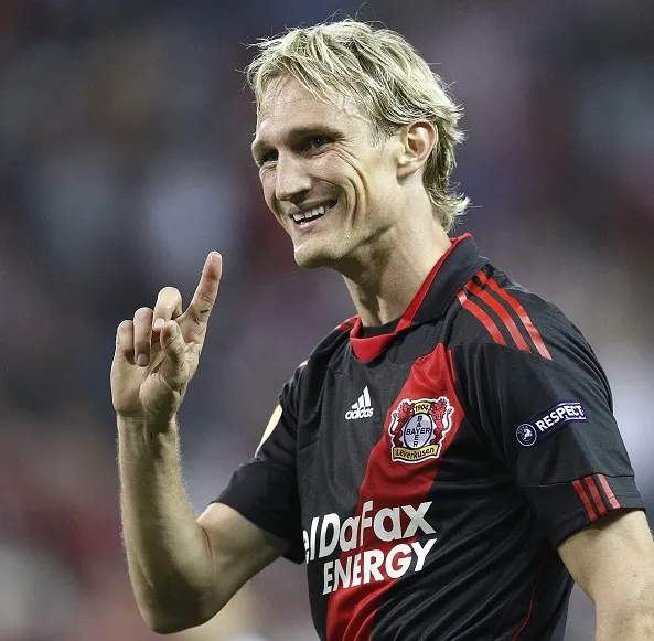 Hyypiä critique le Bayer