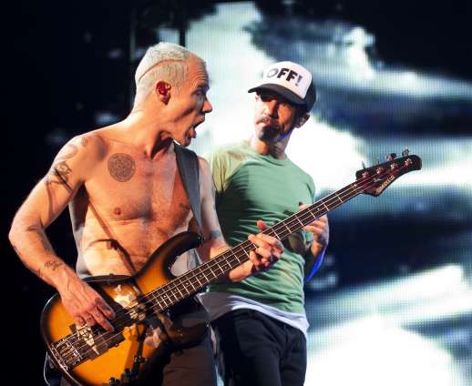 Roman se paye les Red Hot