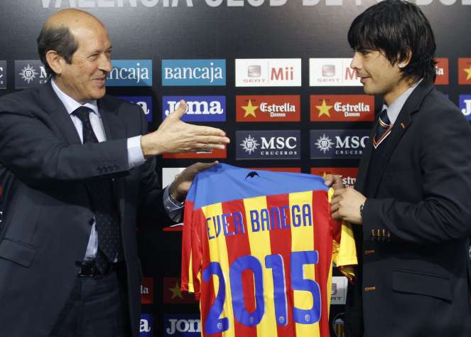 Photo : Banega, numéro 2015