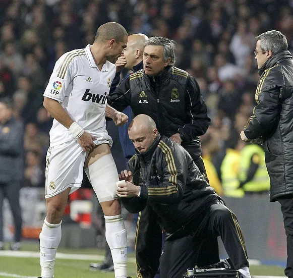 Mourinho emmène Pepe à Barcelone