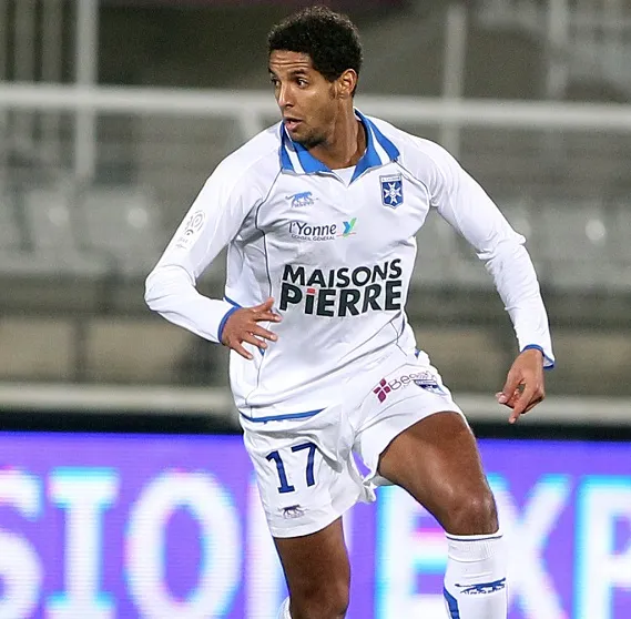 Jemaa prêté à Brest