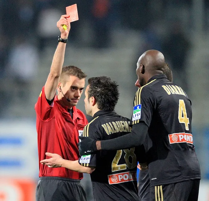 L&rsquo;expulsion de Valbuena fait réagir