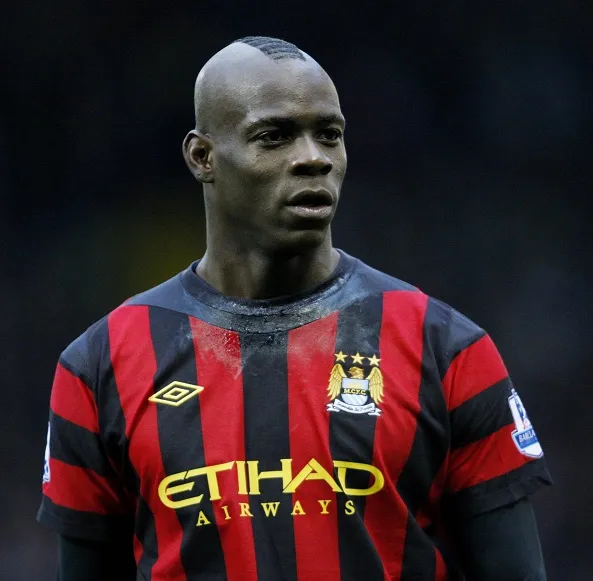 Mario Balotelli paye sa tournée de gasoil