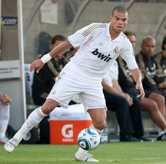 Pepe forfait contre le Barca ?