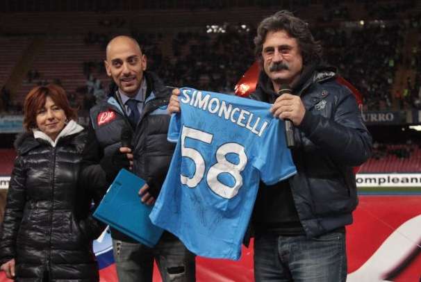 Photo : Naples célèbre Simoncelli