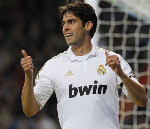 Kaka dément un départ vers le PSG