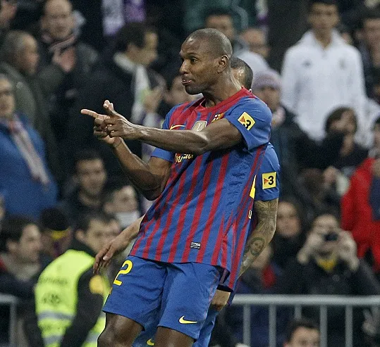 Abidal, joueur de coup(e)