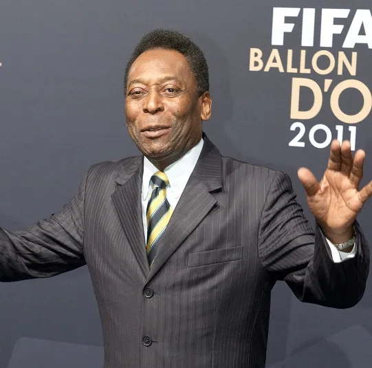 Pelé se paye Messi