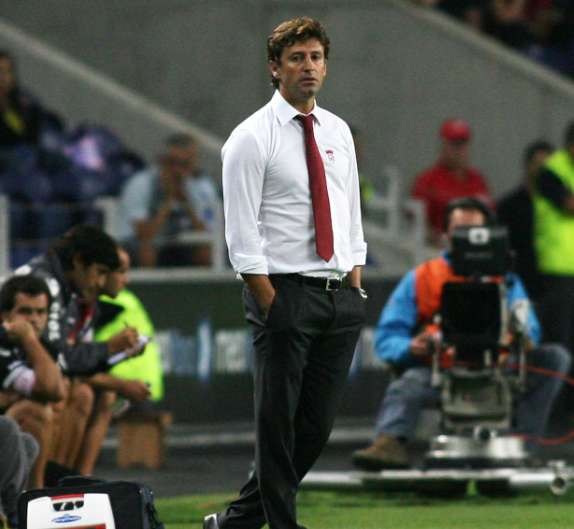 Domingos nie pour Porto