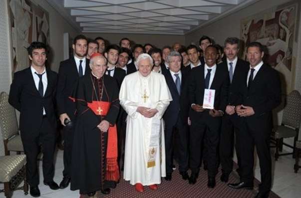 Photo : L&rsquo;Atlético rencontre le Pape