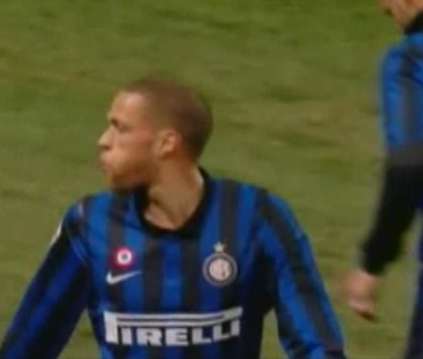 Photo : Castaignos le cracheur