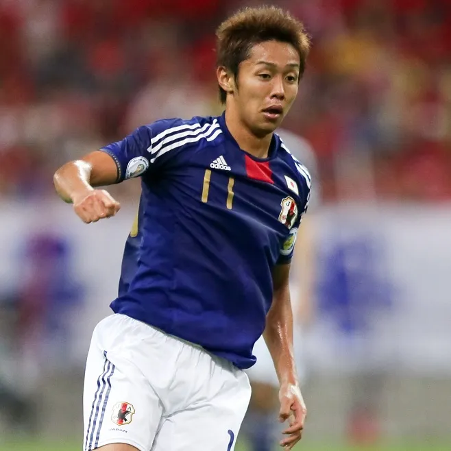 Naples surfe sur la vague japonaise