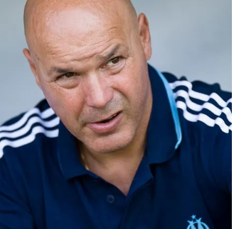 Anigo veut être coach, mais ailleurs