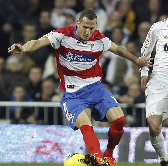 Yebda dit au revoir à 2012