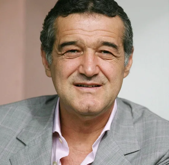 Gigi «<span style="font-size:50%">&nbsp;</span>l ‘amoroso<span style="font-size:50%">&nbsp;</span>» Becali