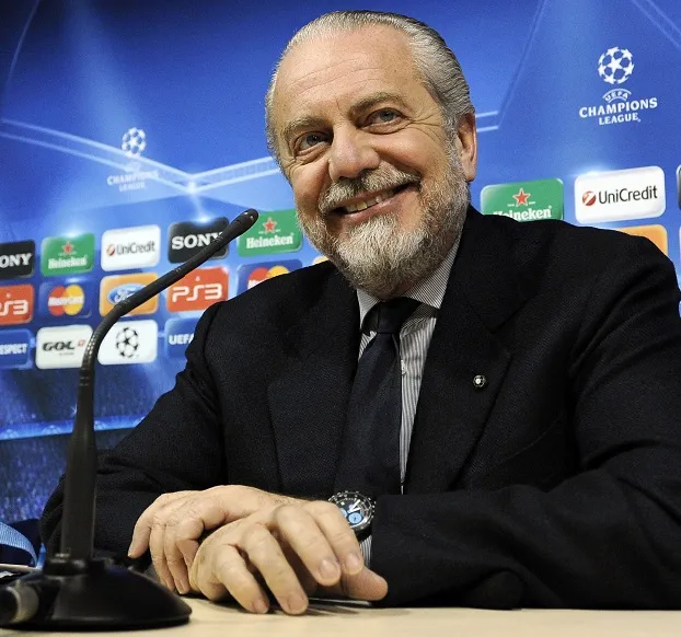 De Laurentiis prêt à recevoir des offres