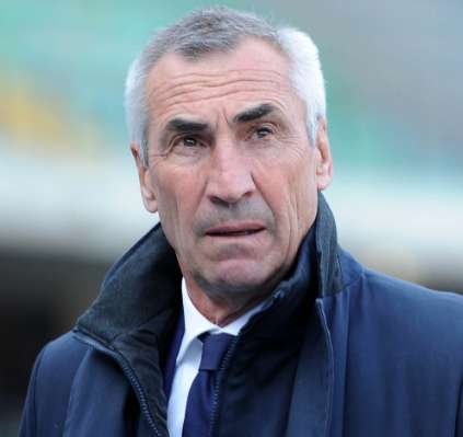 Reja démissionne, enfin, peut-être…