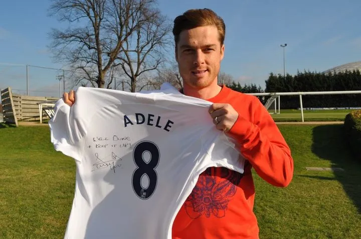 Photo : Les Spurs célèbrent Adele