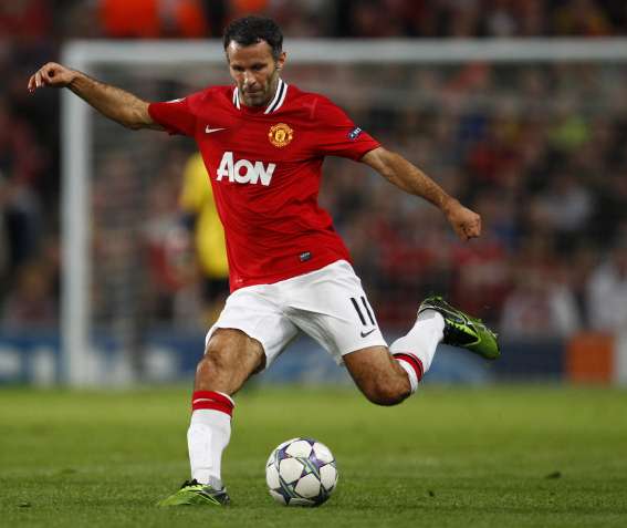 Ryan Giggs soigne sa 900ème