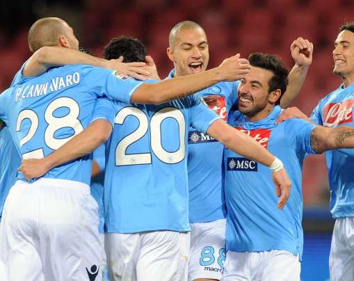 Naples pousse l&rsquo;Inter dans le précipice