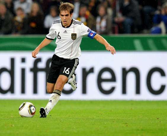 Lahm forfait contre la France