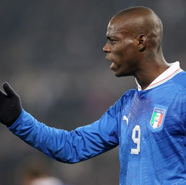 Balotelli écarté du groupe italien