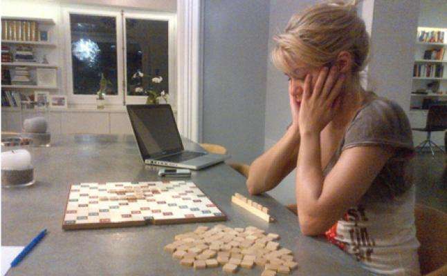 Photo : Shakira et Piqué jouent au scrabble