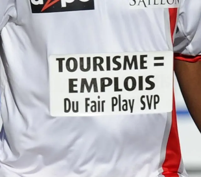 Photo : Sion engagé en politique