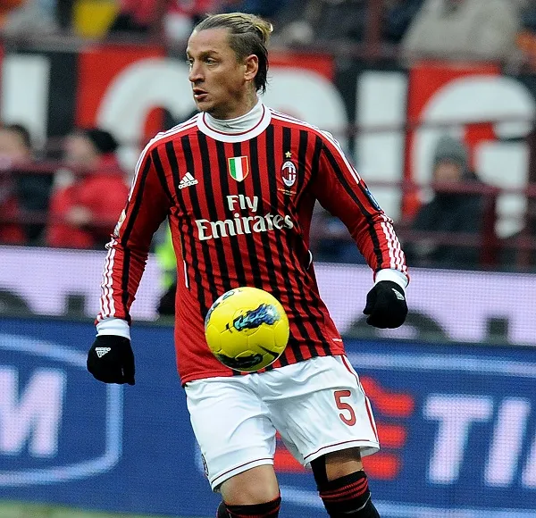 Mexès prend trois matchs